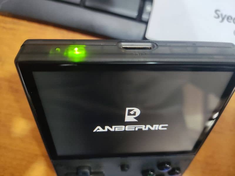Anbernic RG35XX - 32GB - Box Pack - COD 9
