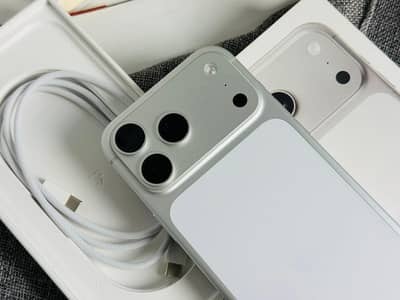 i Phone 8plus, 11,12,13,14,15 pro max on instalment Whatsap 3224144692