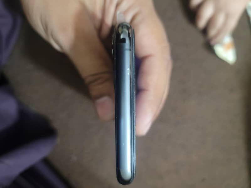 iphone 11 pro max 5