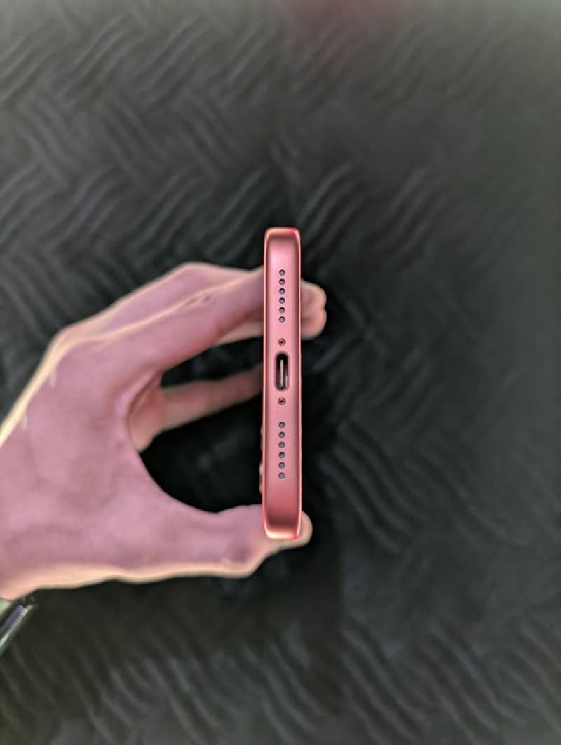 Apple iPhone 17 Pro Max 2