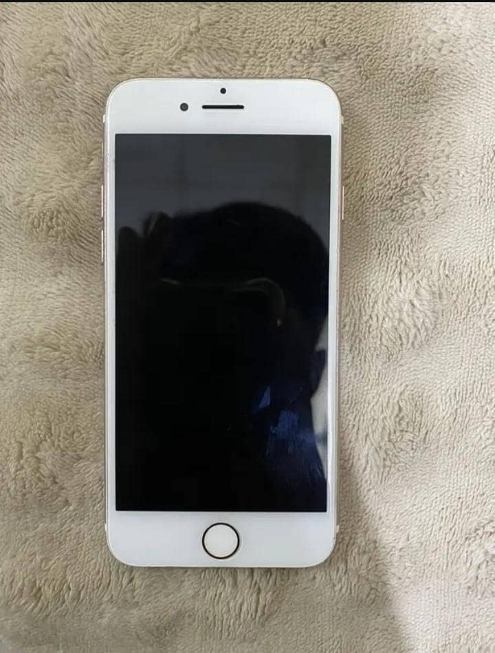 Apple iPhone 7 0
