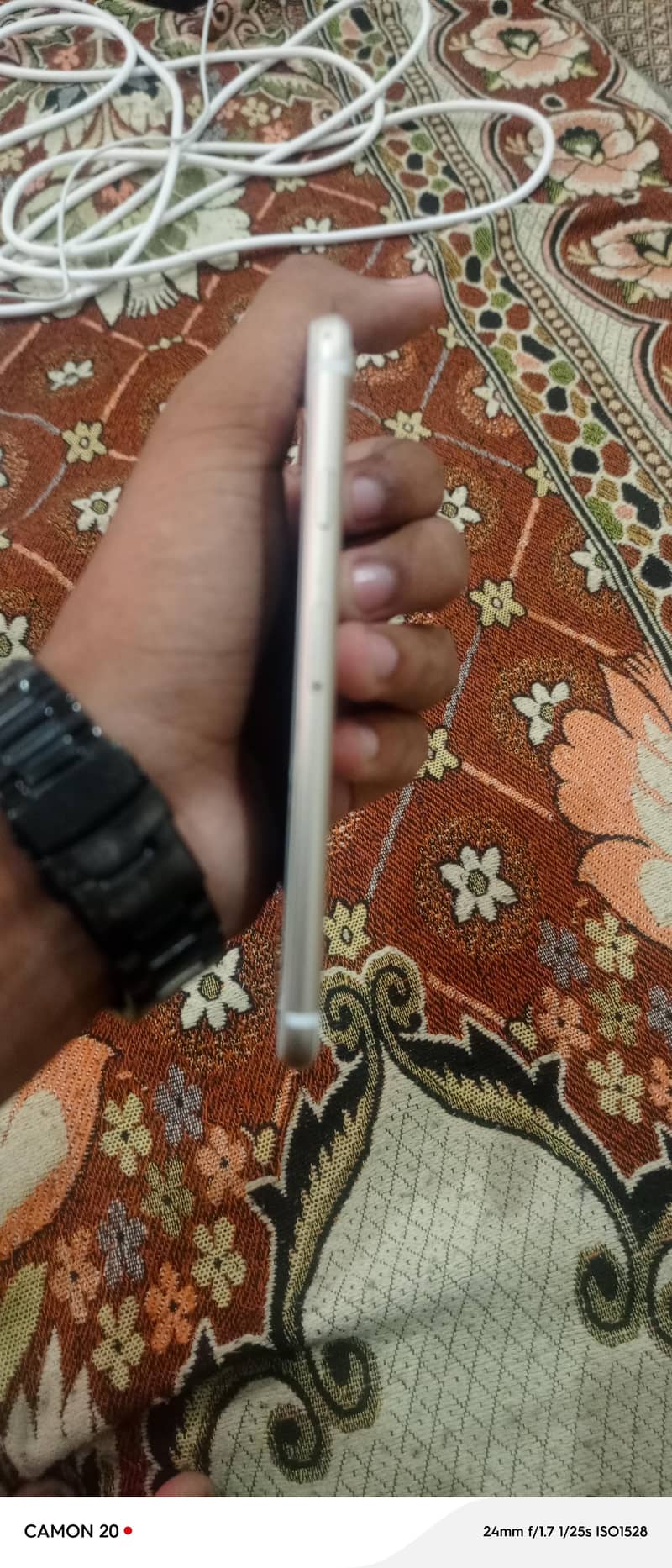 Apple iPhone 7 0