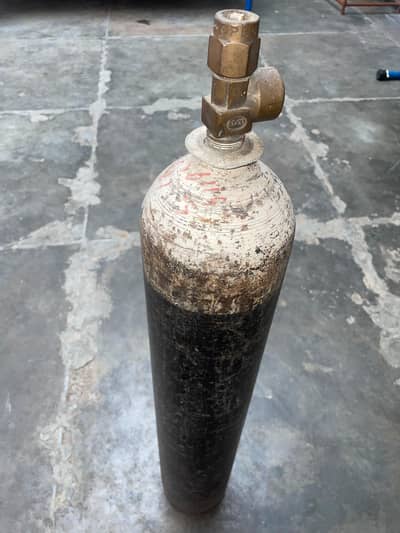 Oxygen Cylinder