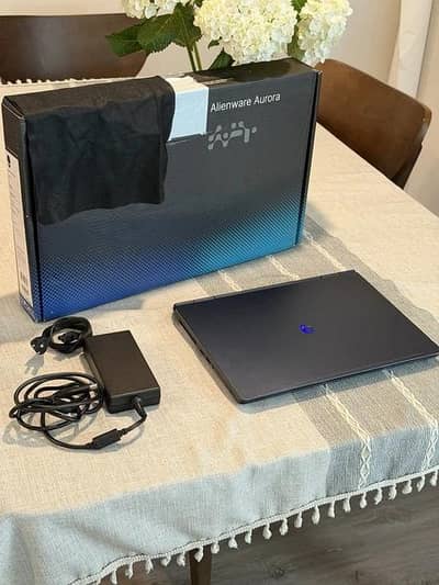 Dell Alienware 16X Core Ultra 9 Gaming laptop Aurora RTX 5070