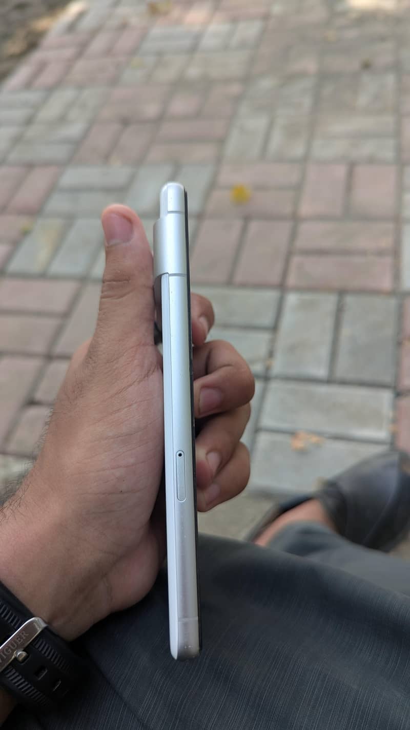 Google Pixel 7 3