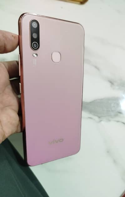 Vivo Y17