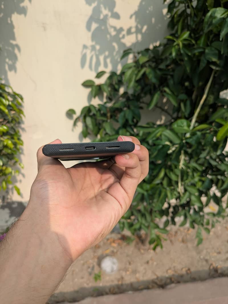 Pixel 7pro  12/128 4