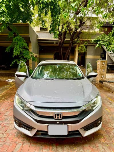 Honda Civic VTi Oriel Prosmatec 2018 red meter doctor use car