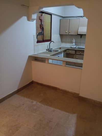 2 Bed DD, Flat on Rent Block-13B
