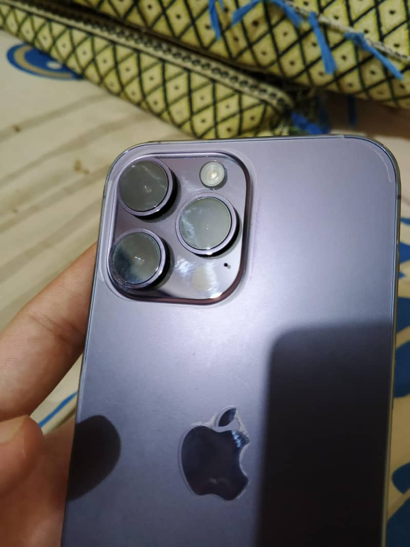 Apple iPhone 14 Pro Max 4