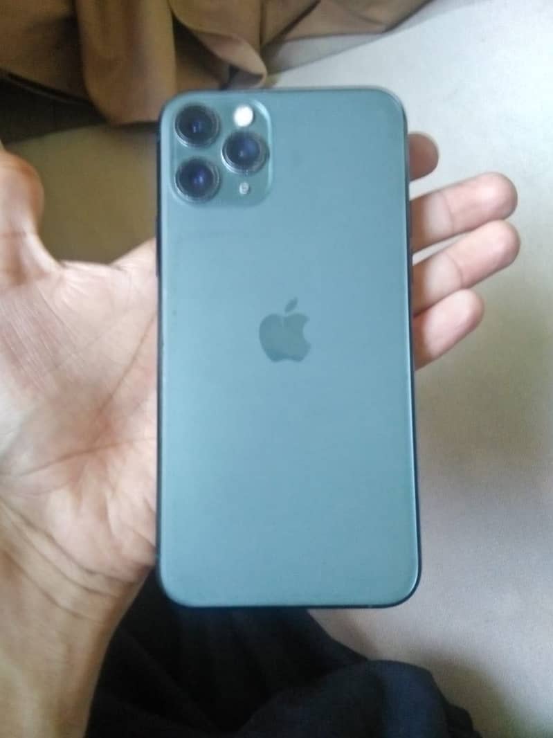 Apple iPhone 11 Pro 3