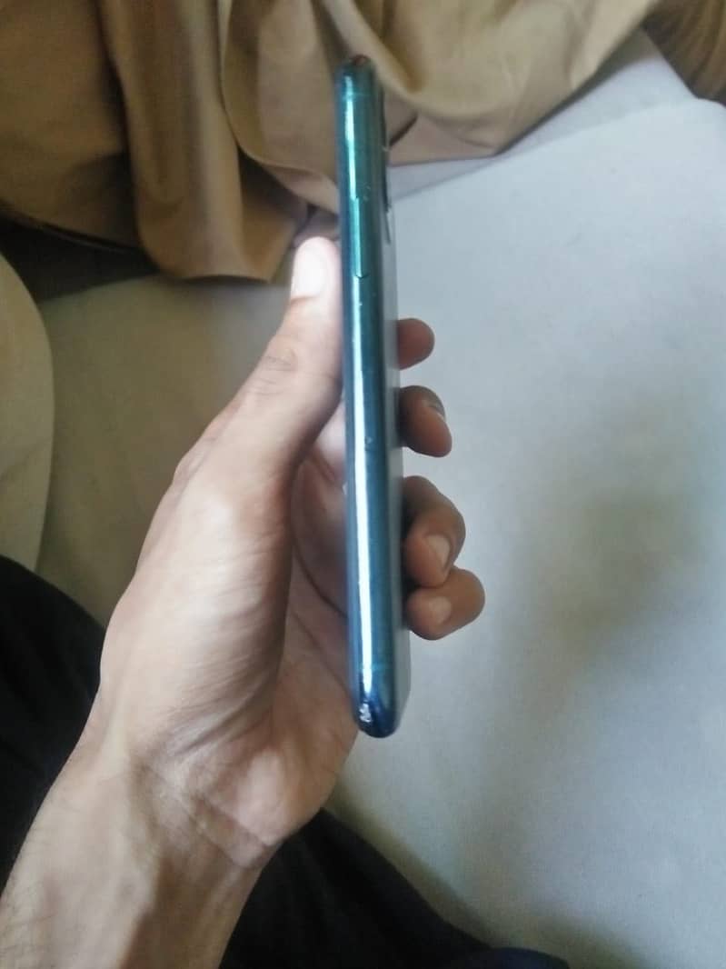 Apple iPhone 11 Pro 5