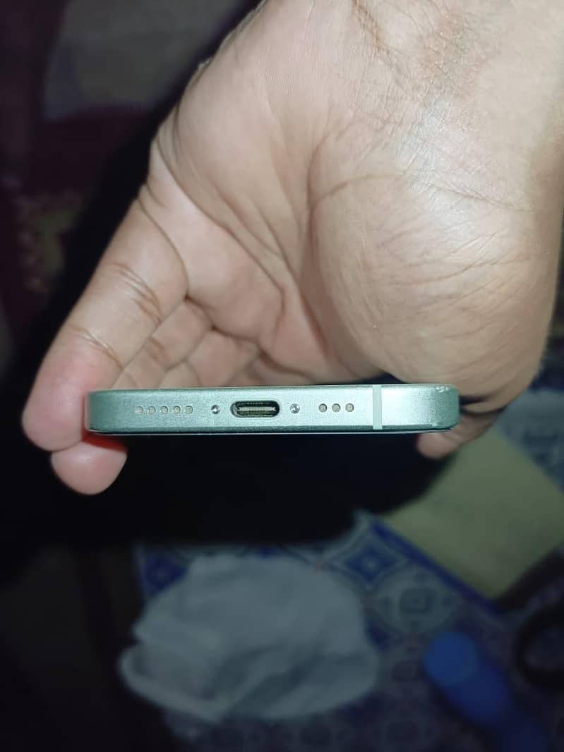 Apple iPhone 15 price can be reduce 4