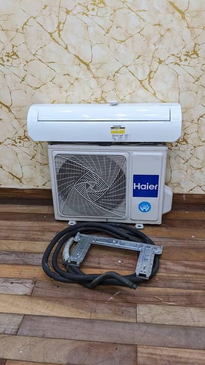 Haier 1 Ton DC inverter 03418561122