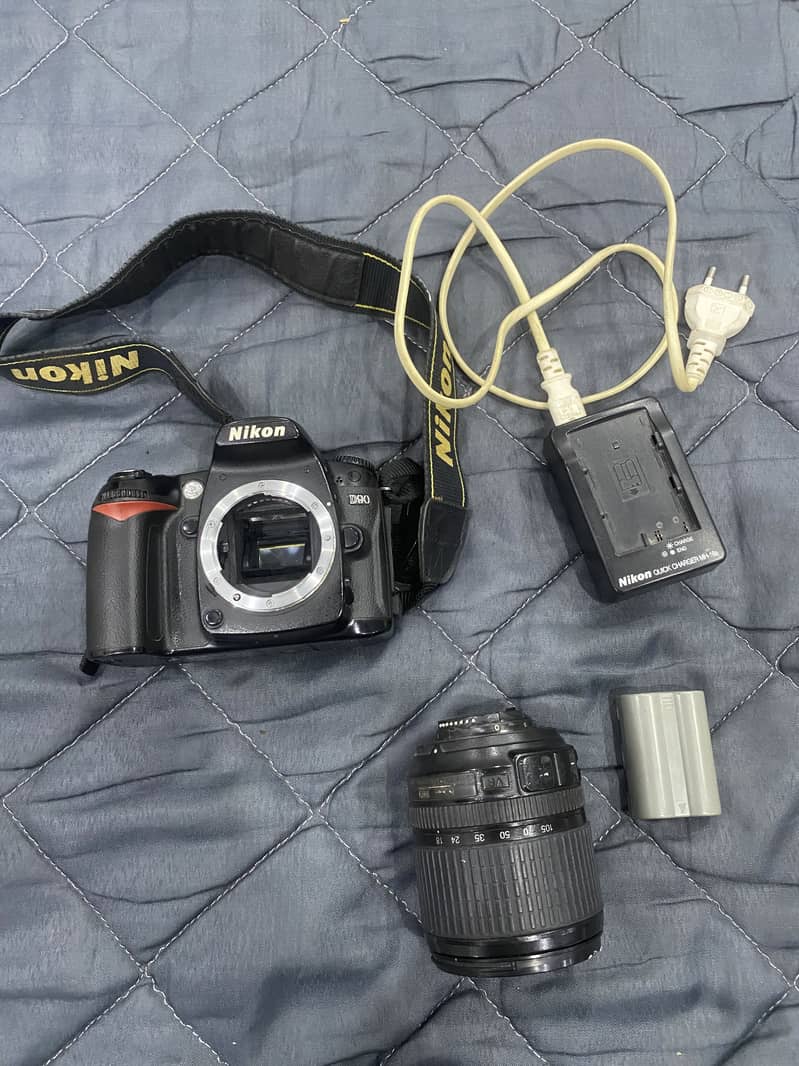 Nikon D-90 2