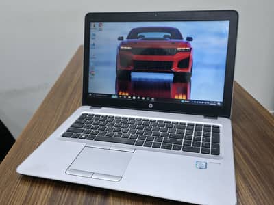 HP EliteBook i5 7th Generation 8/256 GB SSD 15.6 Large Screen