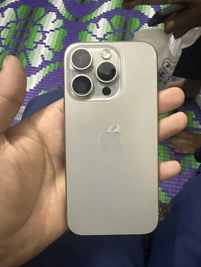 Apple iPhone 15 Pro