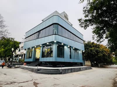 Islamabad G-9 Full Building available For Rent Size: 40x40
