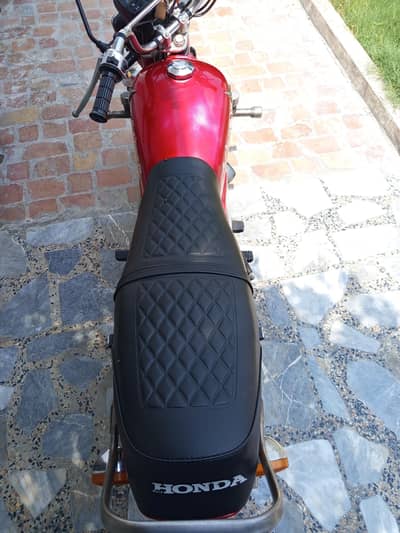 Honda 70 2010 model genuine condition