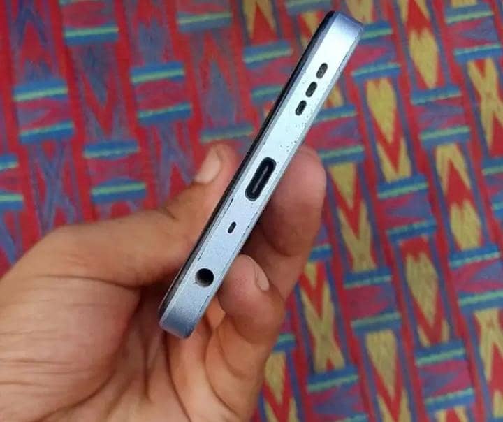 OPPO A18 1