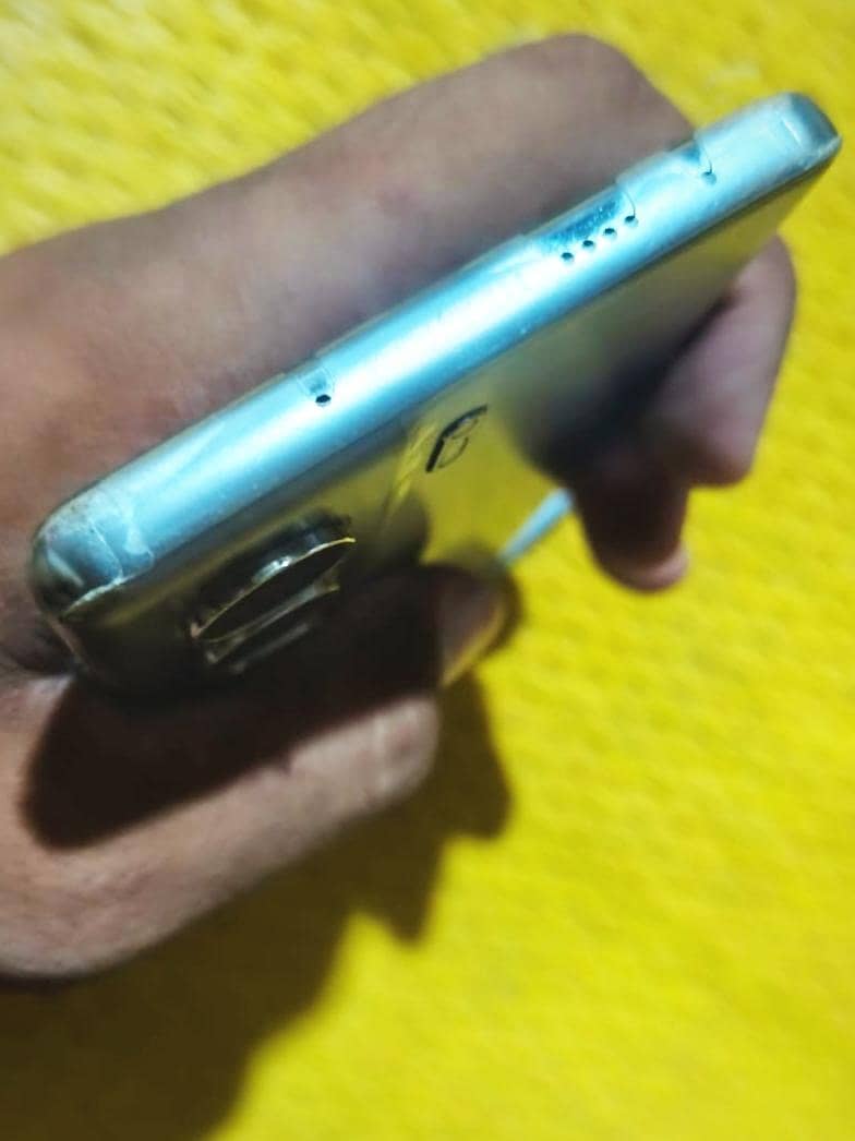 Tecno CAMON 40 Pro 3