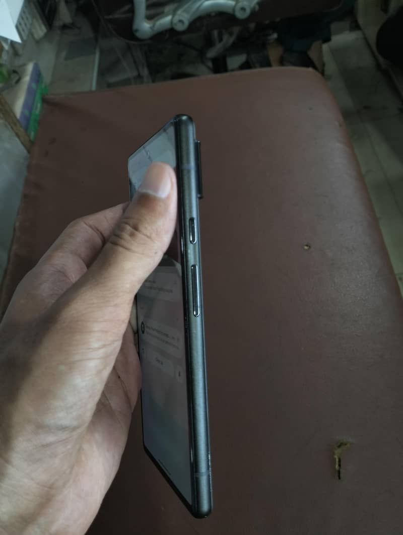 Google Pixel 6 5