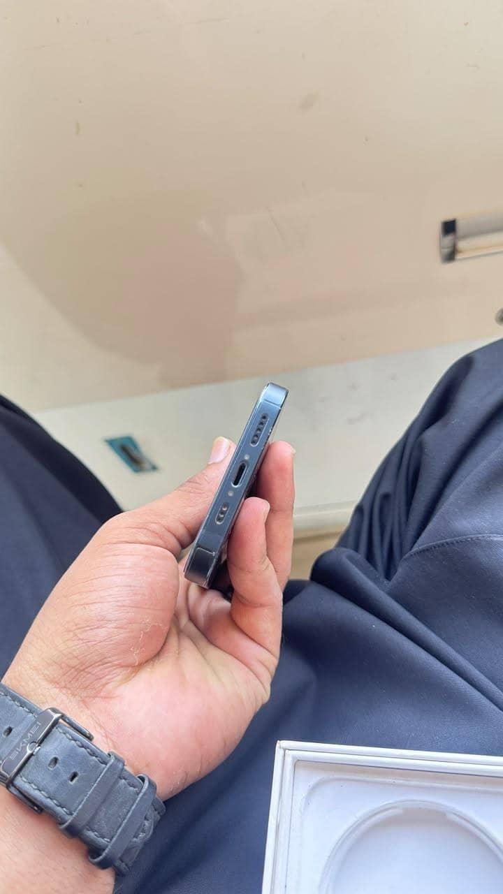 Apple iPhone 13 3