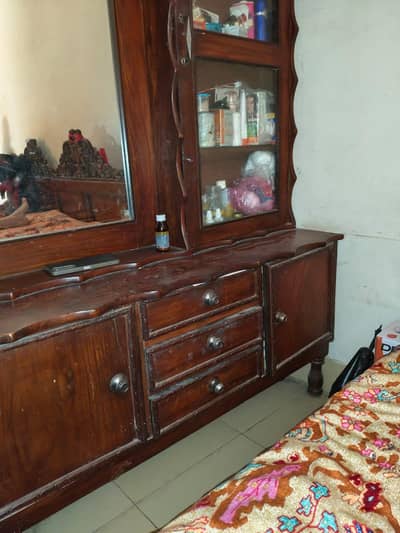 Dressing table for sale