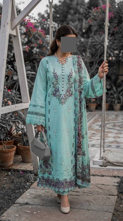Elegant 3pcs Lawn Kurta Set