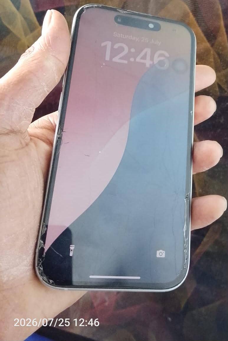 Apple iPhone 15 2