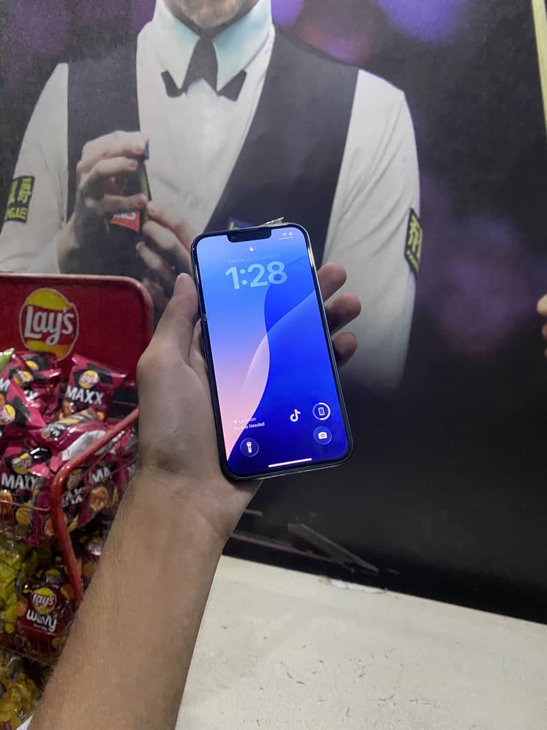 Apple iPhone 13 3