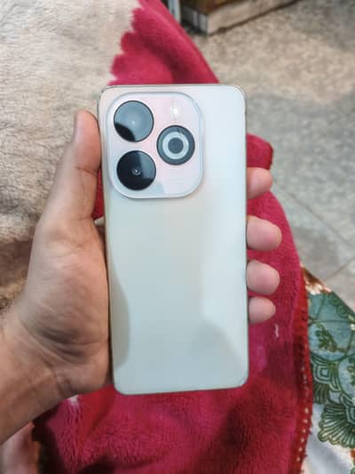 Infinix Smart 8 Pro