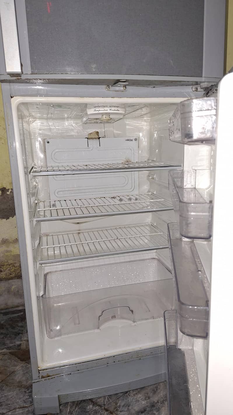 Dawlance Fridge 7