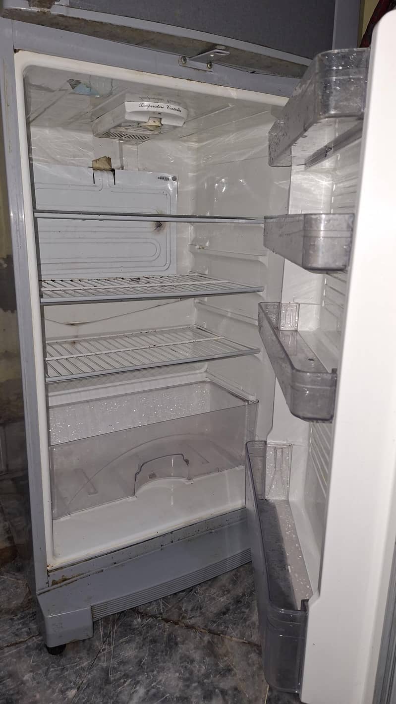 Dawlance Fridge 11