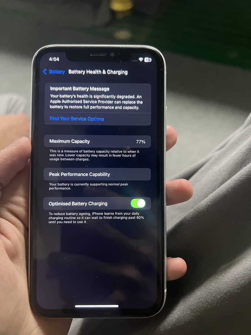 Apple iPhone 11 3