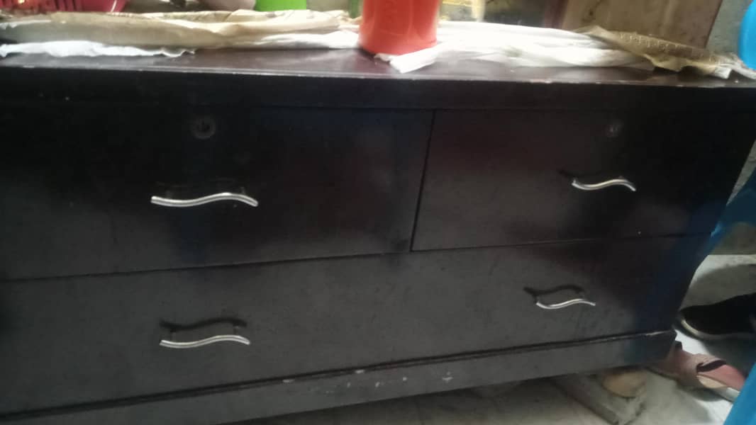 Dressing Table 2