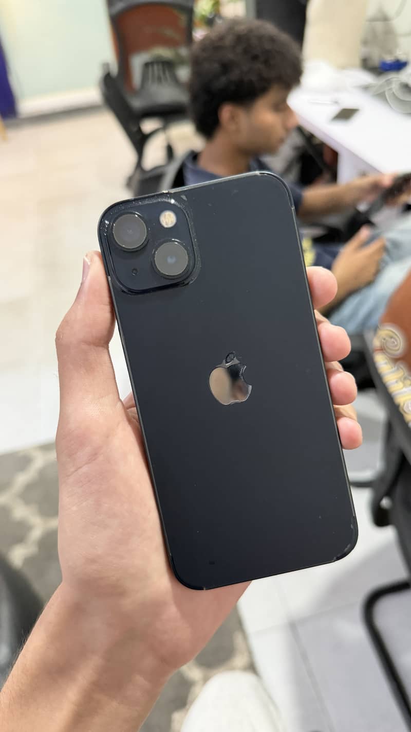 Apple iPhone 13 1