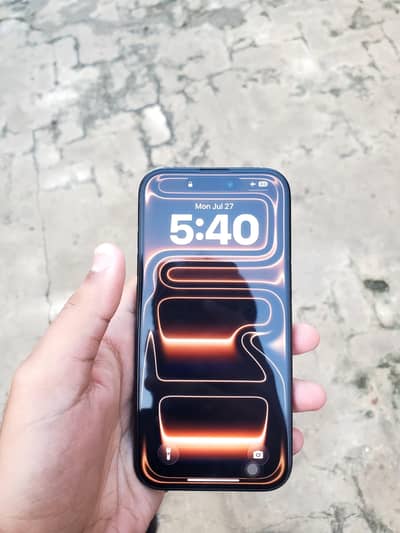 Apple iPhone 15