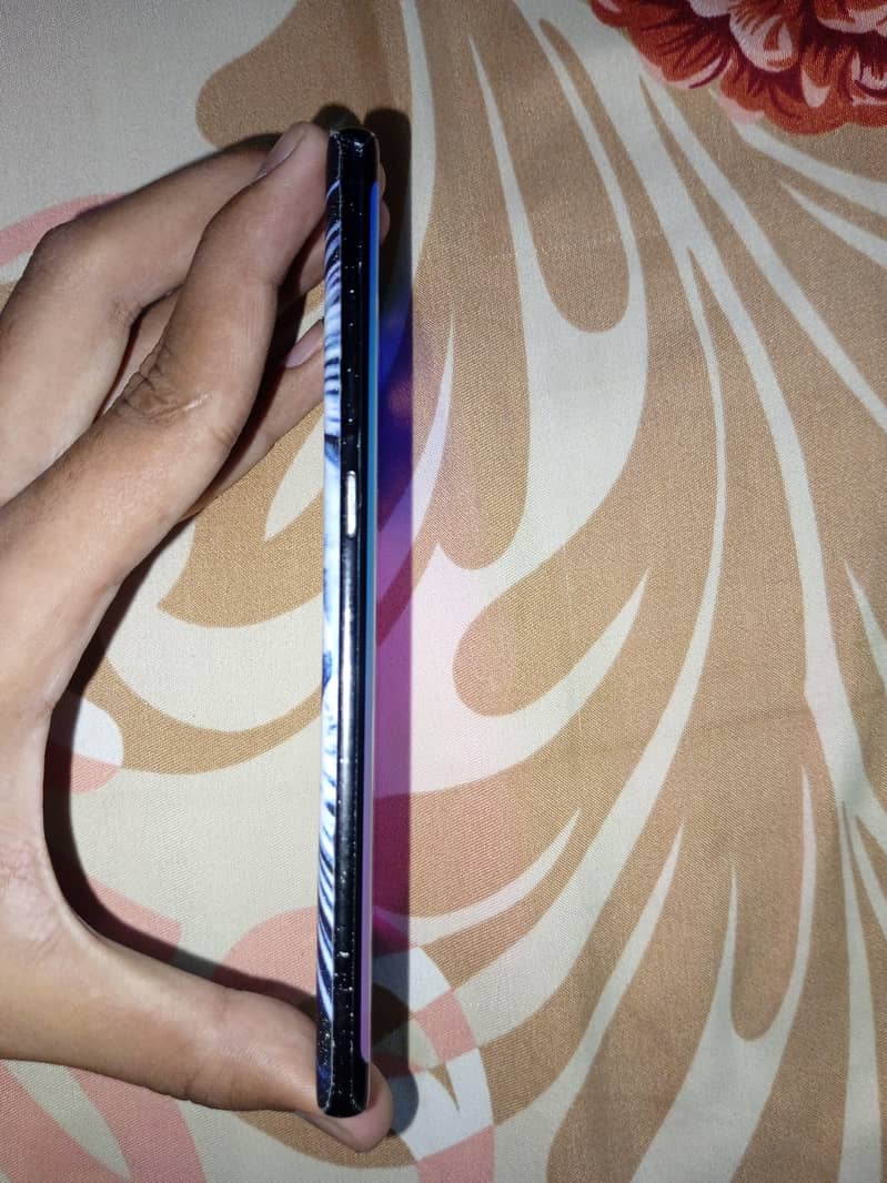 Samsung Mobile Note 8 3