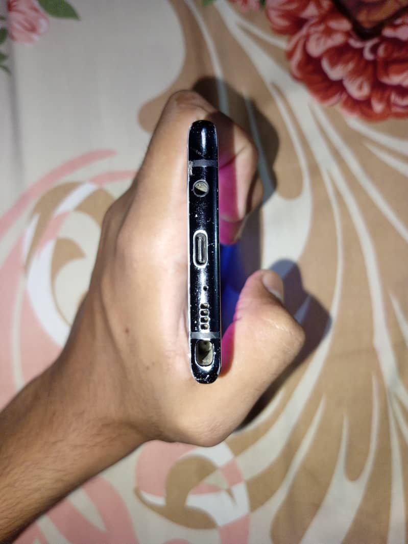 Samsung Mobile Note 8 5