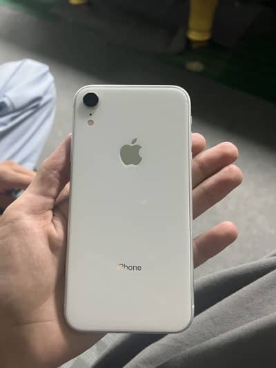 Apple iPhone XR