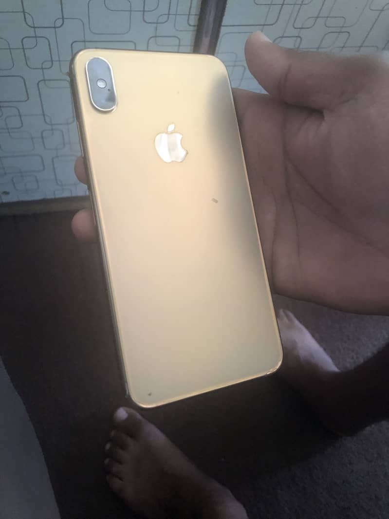 Apple iPhone XS Max 2