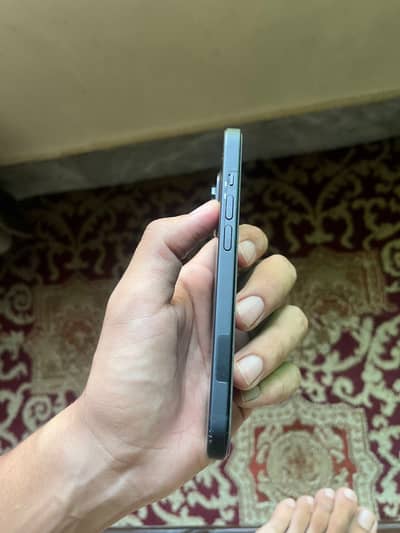 Apple iPhone 15