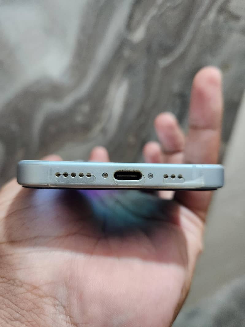 Apple iPhone 15 2
