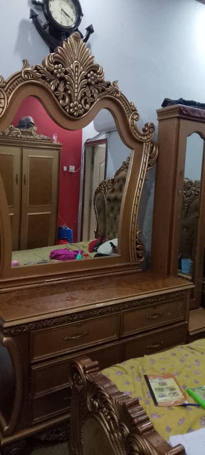 dressing table