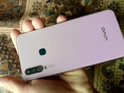 Vivo Y17