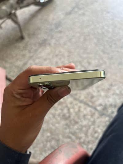 Vivo Y100