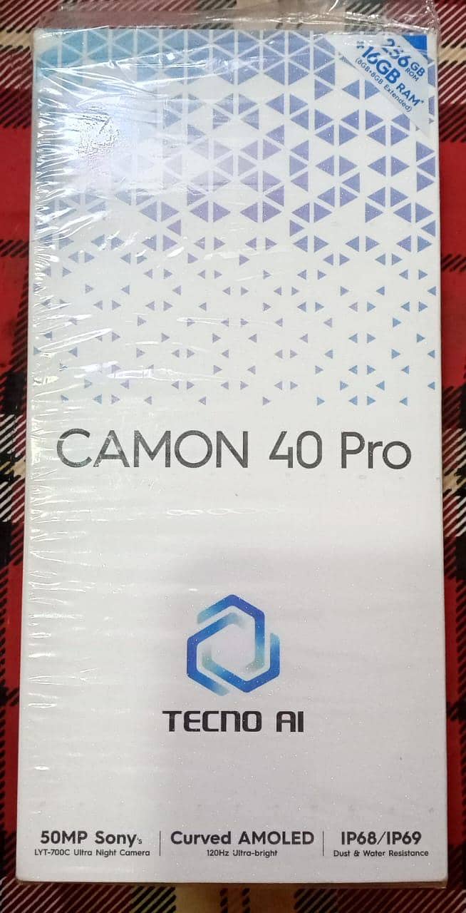 Tecno CAMON 40 Pro 1