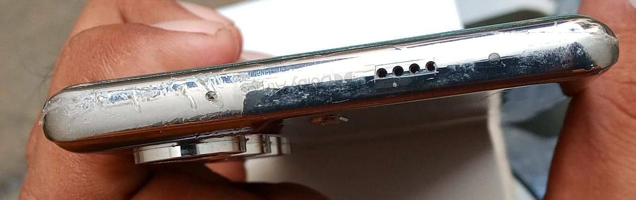 Tecno CAMON 40 Pro 8