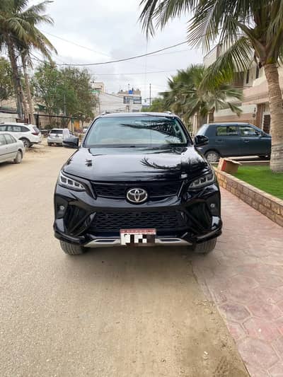 Toyota Fortuner Legender 2018 Reg 2019 | 2.7 Petrol Push